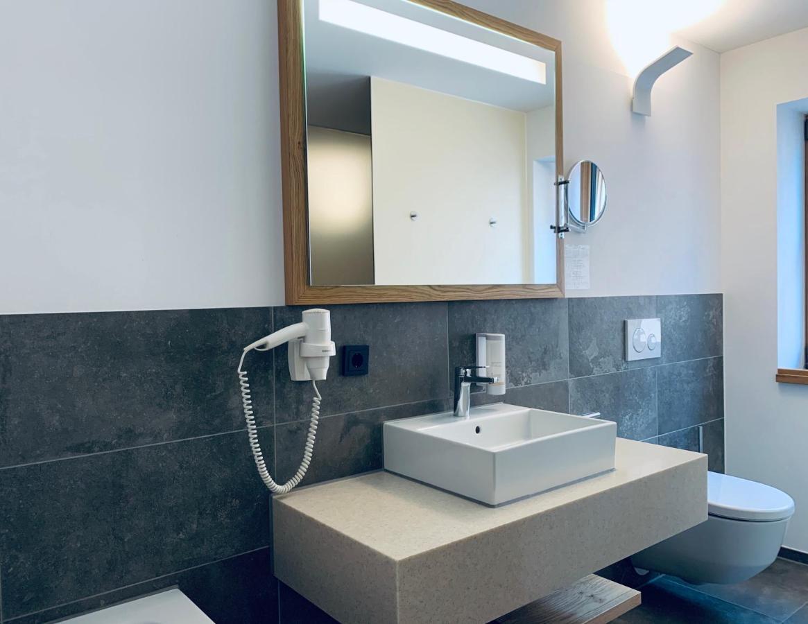Stadthotel Kachelofen 크룸바흐 외부 사진