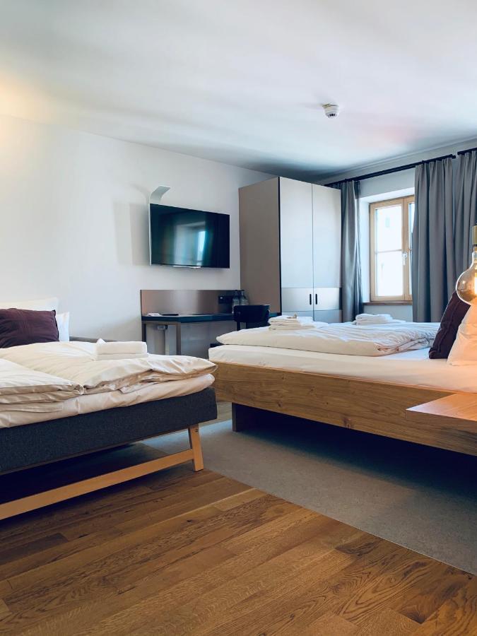 Stadthotel Kachelofen 크룸바흐 외부 사진