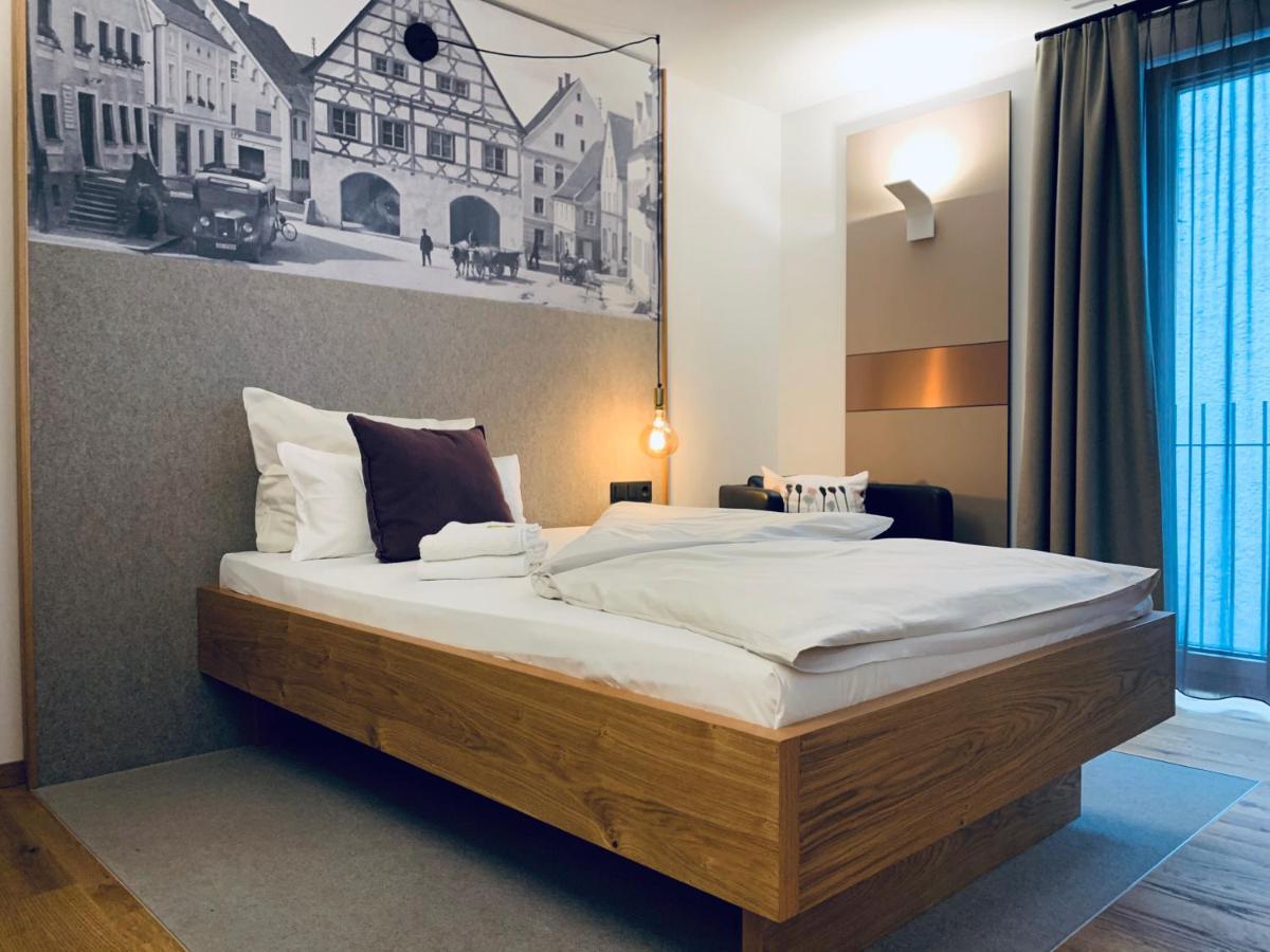 Stadthotel Kachelofen 크룸바흐 외부 사진