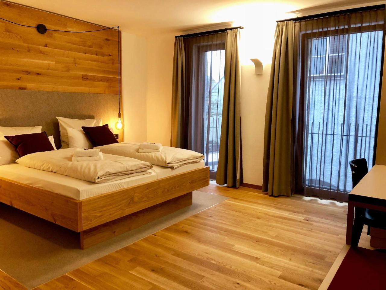Stadthotel Kachelofen 크룸바흐 외부 사진